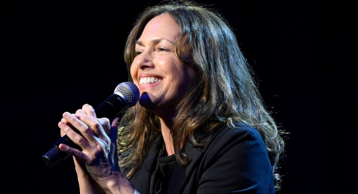 '80s Sex Symbol, 66, Unrecognizable at Grammy Hall of Fame Gala