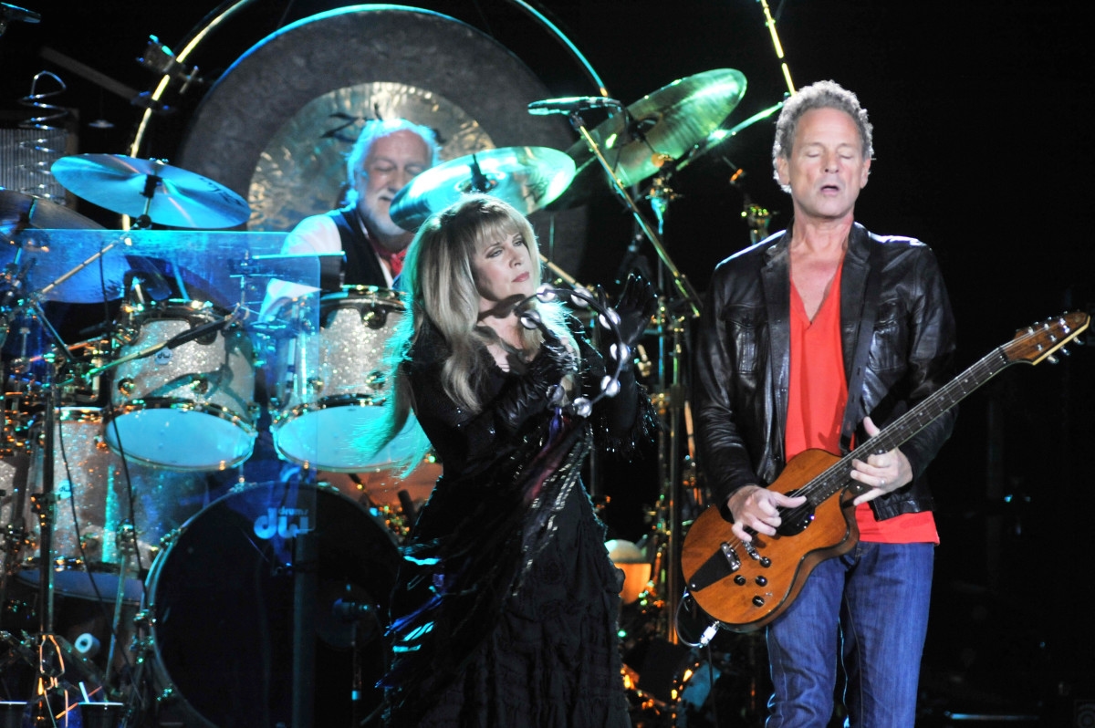 The True Story Behind the Iconic Fleetwood Mac Performance Fans Still Can't Get Over