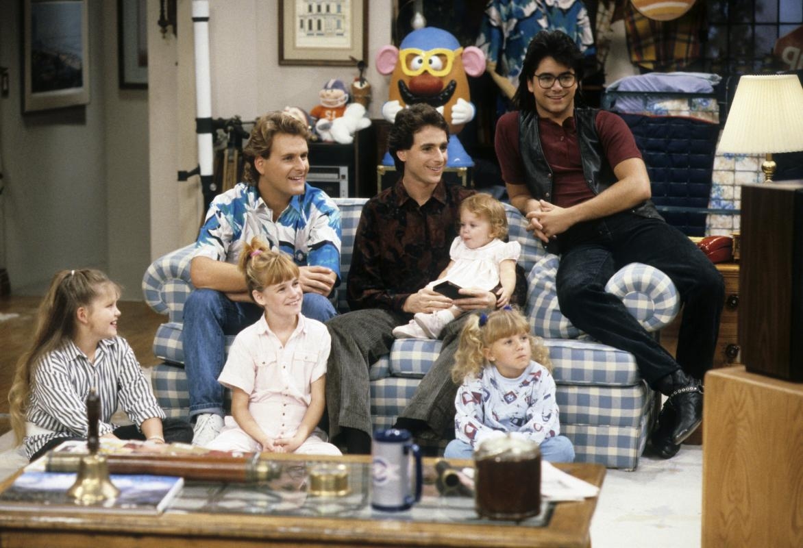 'Full House' Star Says Mary-Kate and Ashley Olsen Not Returning for 'Fuller House' was a 'Missed Opportunity'