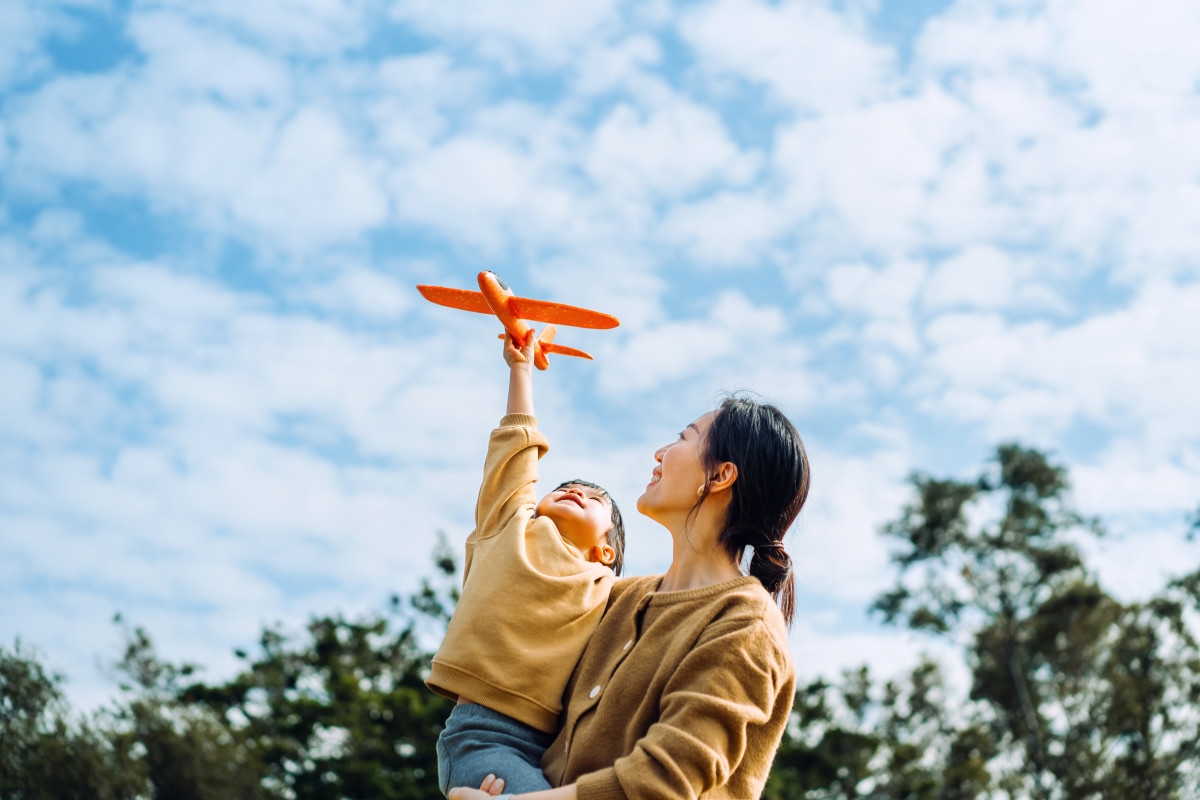 9 Mistakes Well-Meaning Parents Make That Child Psychologists Wish They'd Stop