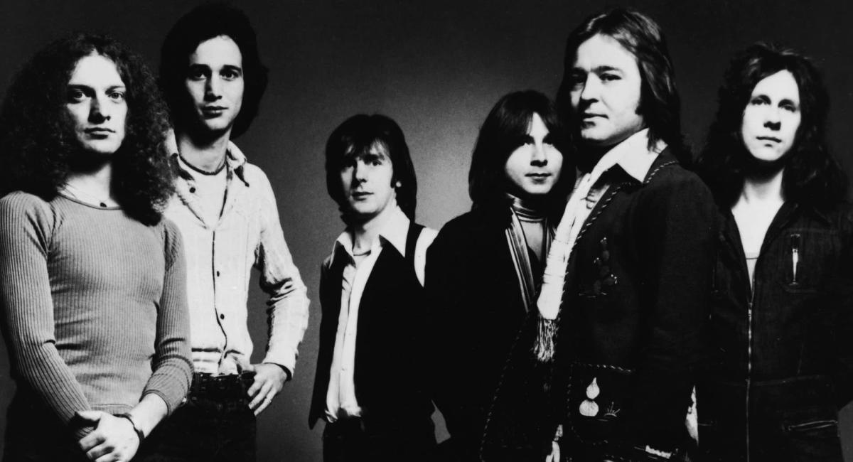'70s Rock Band Reuniting With Original Lead Singer For 'Very Special' New Project