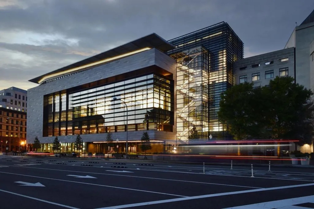 Johns Hopkins Carey Expands MBA, Launches EMBA In New D.C. Campus
