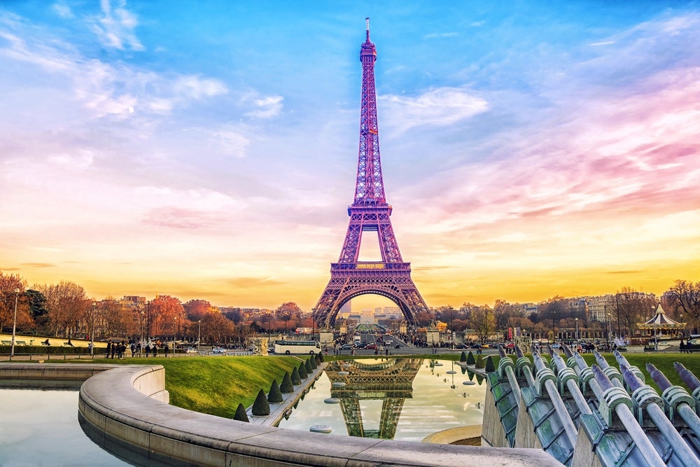 Deutsche Digital Assets expands into France
