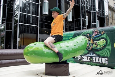 PITTSBURGH'S "PICKLESBURGH" CELEBRATES 10 YEARS AS AMERICA'S MOST BUZZWORTHY SUMMER FESTIVAL WITH FIRST-EVER MECHANICAL PICKLE RIDE