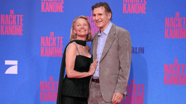 Liam Neeson's Late Wife's Close Friends Approve of His Rumored Romance With Pamela Anderson, Reveals Andy Cohen