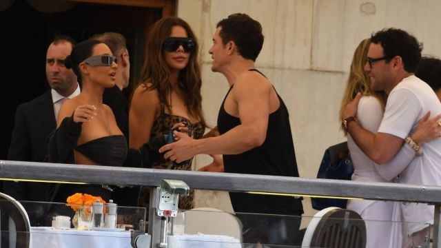 Orlando Bloom Was Flirting With Kim Kardashian at Jeff Bezos' Wedding, Say ‘Sources'