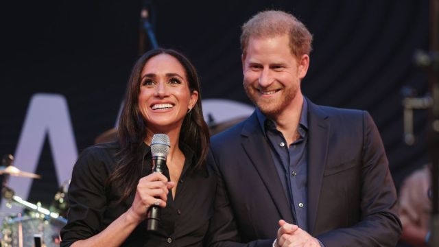 Meghan Markle & Prince Harry Lay off More Staff To Save Money, Says ‘Source'