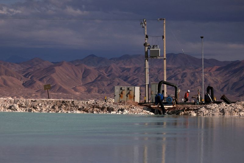 Chilean lithium miner SQM begins laying off 5% of local workforce