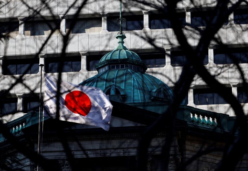 Japan business mood improves despite tariff risks, BOJ tankan shows
