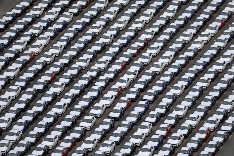 Factbox-What's in Trump's move to ease US automotive tariffs