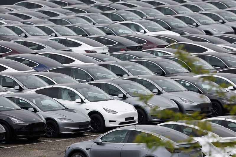 France new car registrations down 7.66% in July, Tesla sales drop 26.57%