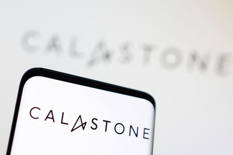 SS&C to buy Carlyle's British fund network Calastone for about $1 billion