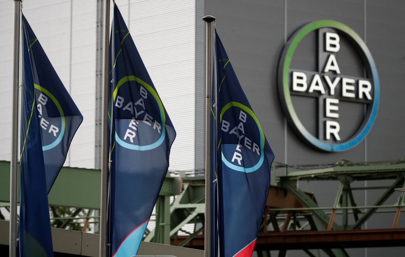 Bayer faces investors' impatience ahead of fourth-quarter results