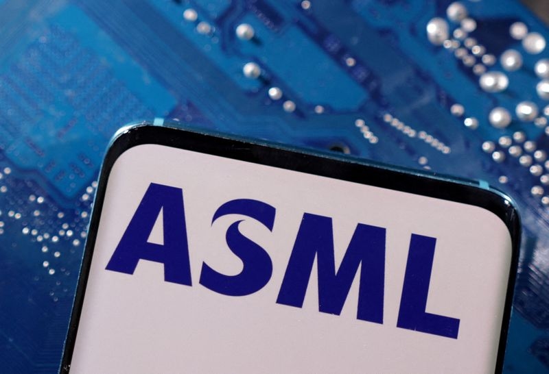 ASML's 2026 growth outlook hinges on second-quarter bookings