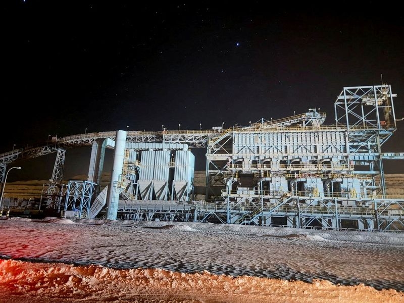 Analysis-Global power grid expansion fuels fresh copper demand surge