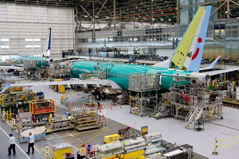 Bangladesh orders 25 Boeing planes as part of push to ease US tariffs