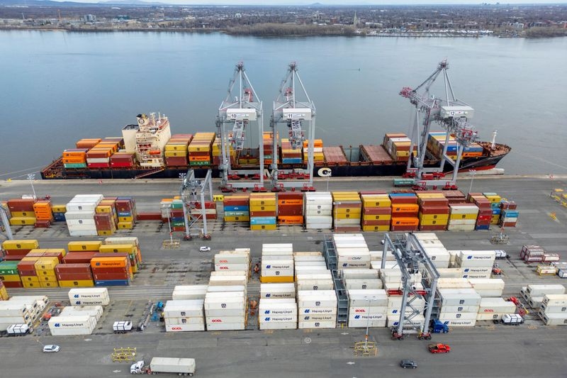 Trump increases tariff on Canada to 35%, White House says