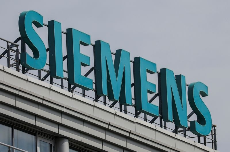 Siemens recruits artificial intelligence expert from Amazon