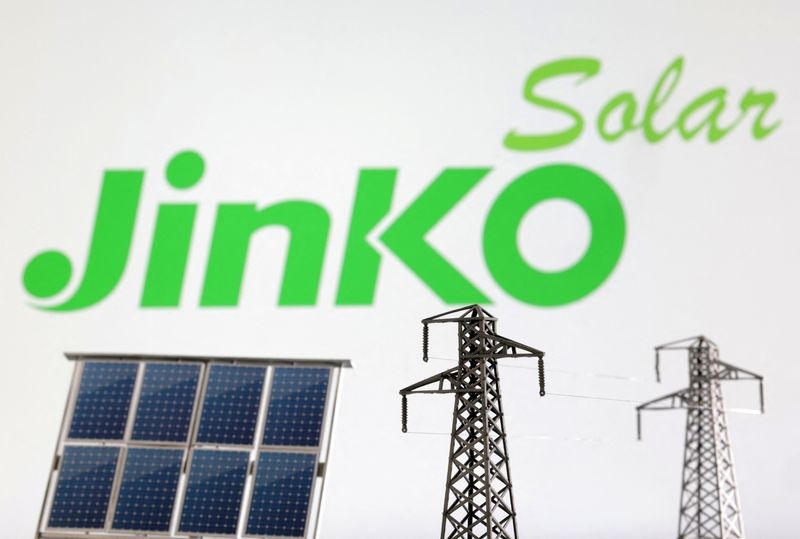 China's solar industry remains in red as trade war adds to problems
