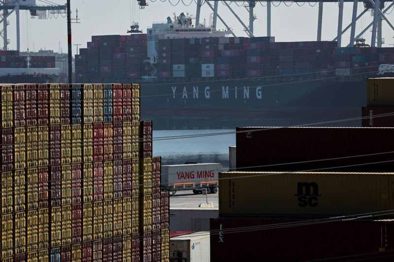 Morning Bid: The art of hogging headlines, using tariffs