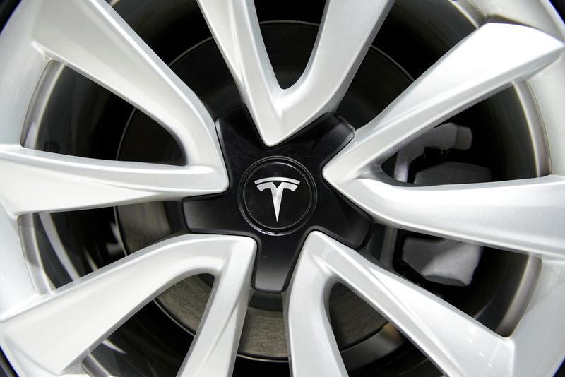 Tesla's V4 superchargers begin operation in China