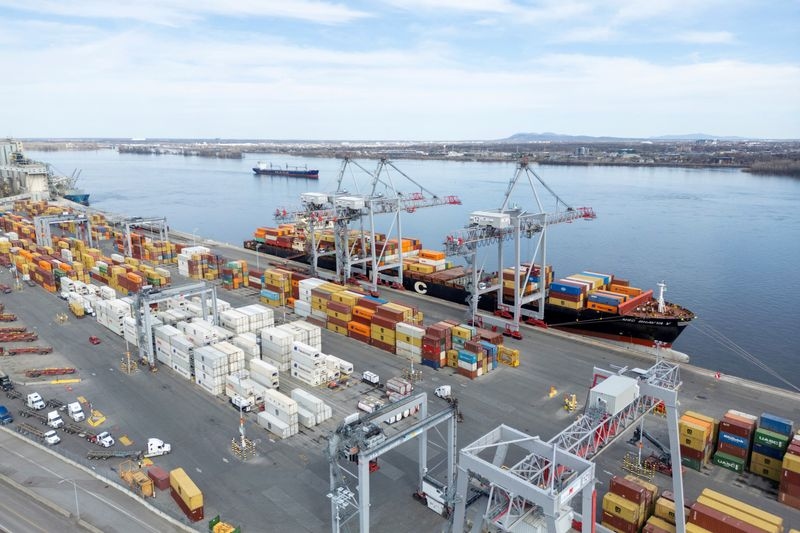 Canada's trade deficit in May narrows, exports to the U.S. drops to lowest level