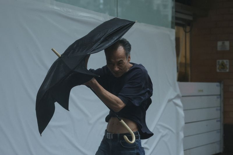 Hong Kong issues highest storm warning as typhoon Wipha approaches