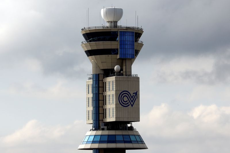 Radar glitch caused flight halt in northern Italy, air traffic controller says