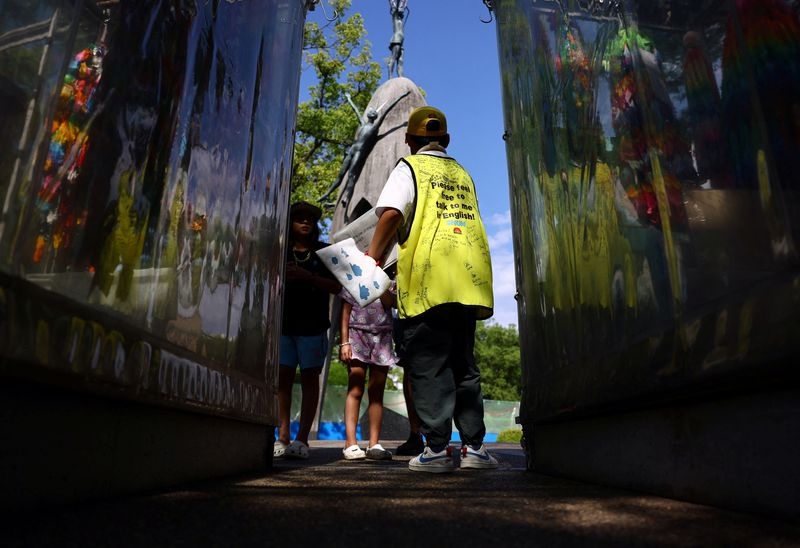 In Hiroshima, a schoolboy keeps memories of war alive with guided tours​