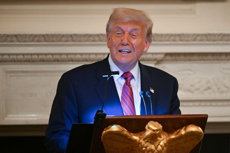 Trump says he doesn't draw but auctioned sketches suggest otherwise