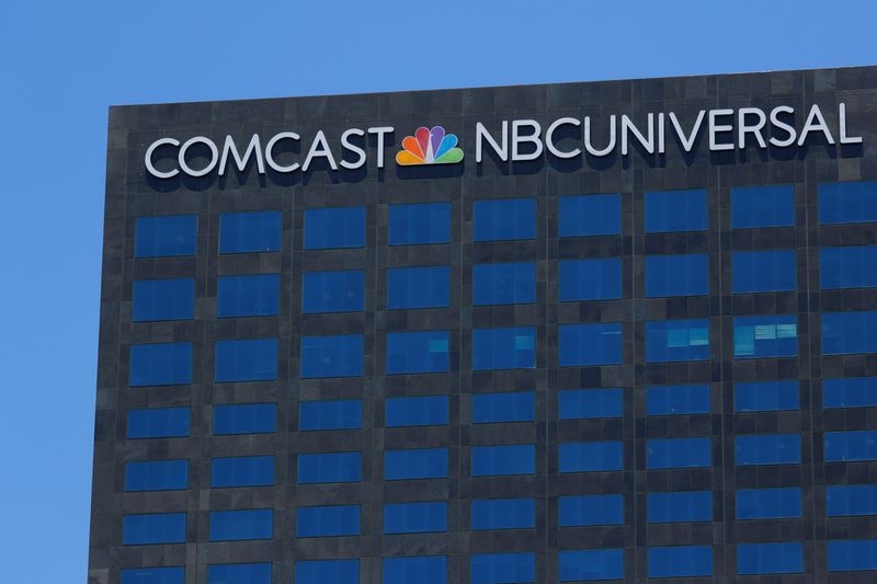 NBCUniversal considering to launch a sports cable network, WSJ reports