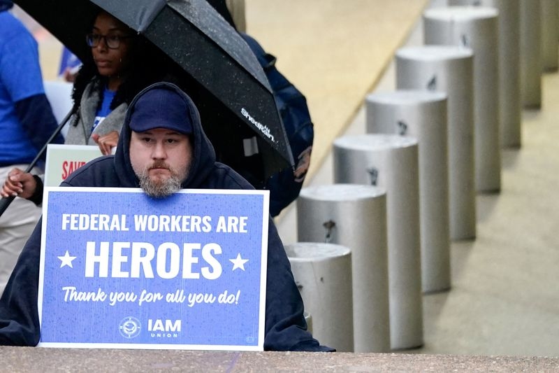 US federal workforce remains steady despite Trump's efforts