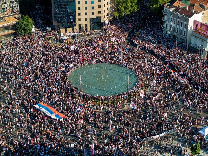 Serbia's police clashes with anti-government protesters