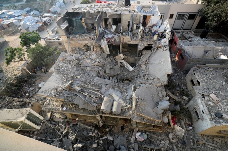 Israeli strike kills hungry Gaza family in their sleep