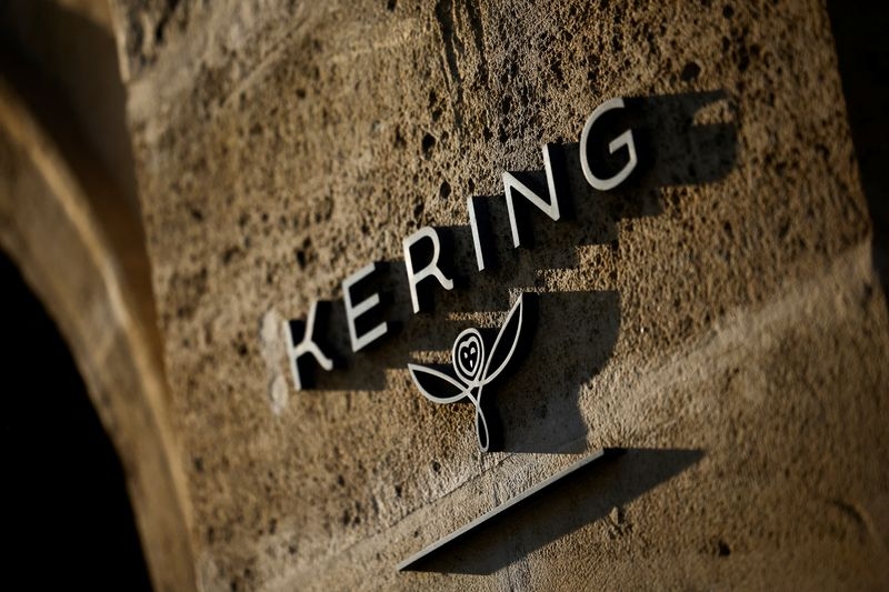 Kering in talks with Qatar for sale of Milan building, Corriere says