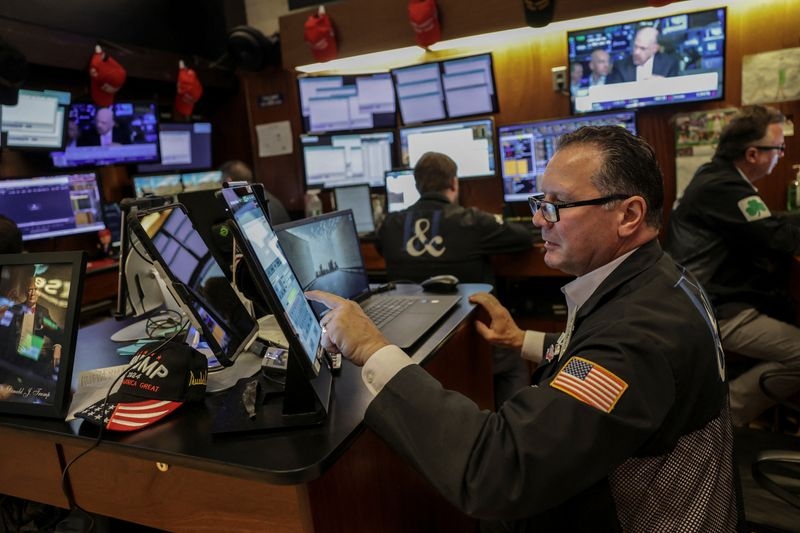 S&P 500, Nasdaq open higher after inflation data; focus on bank earnings