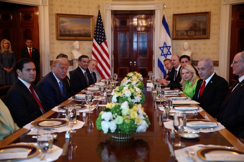Netanyahu meets Trump at White House as Israel, Hamas discuss ceasefire