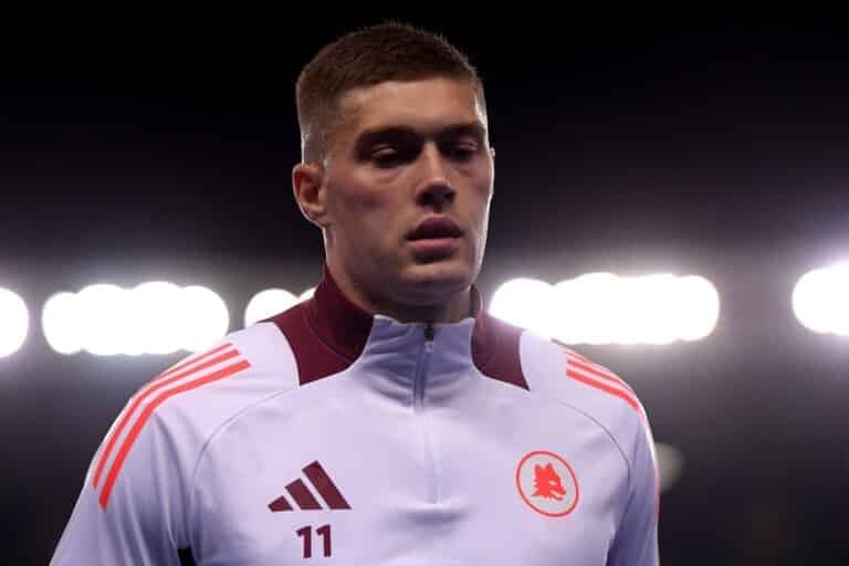 Dovbyk returns to group training