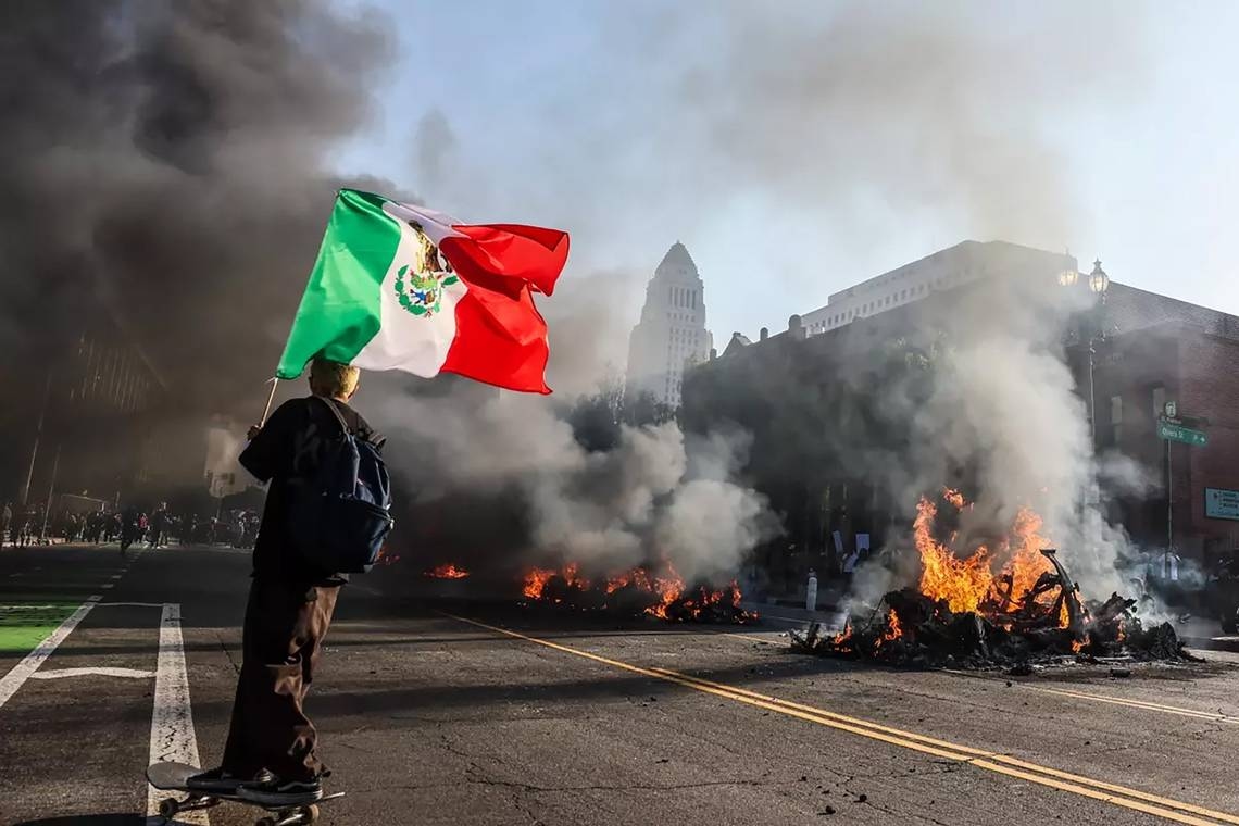 A message to Trump protesters in California: Put down the Mexican flags