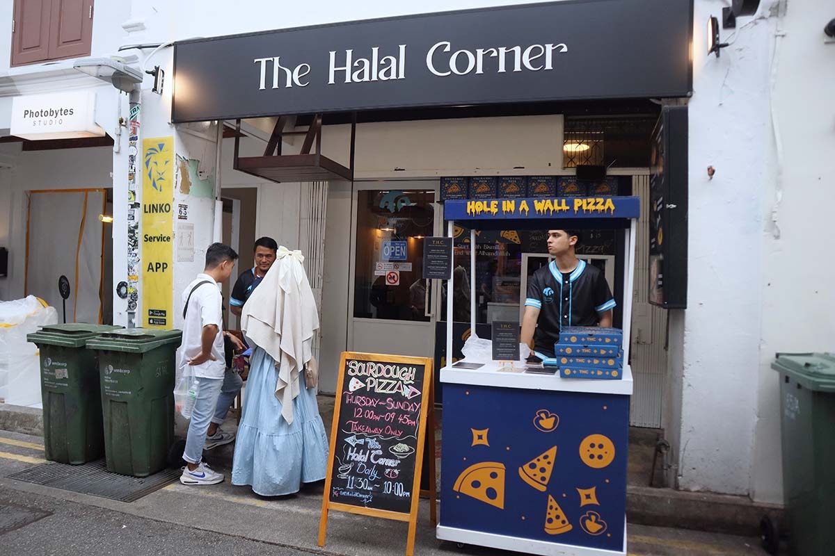 This ‘hole-in-a-wall' sourdough pizza spot opens just 4 days a week
