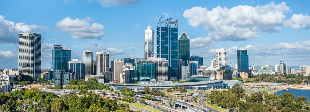 Stockland's (ASX:SGP) institutional investors lost 3.4% last week but have benefitted from longer-term gains