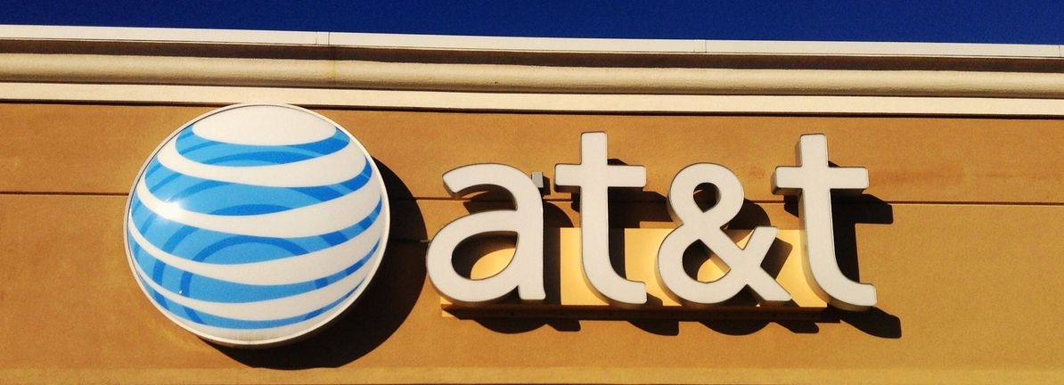 AT&T (NYSE:T) Declares Dividends on Preferred and Common Stocks for August 2025