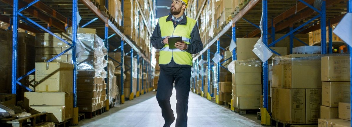 Could The Market Be Wrong About W.W. Grainger, Inc. (NYSE:GWW) Given Its Attractive Financial Prospects?