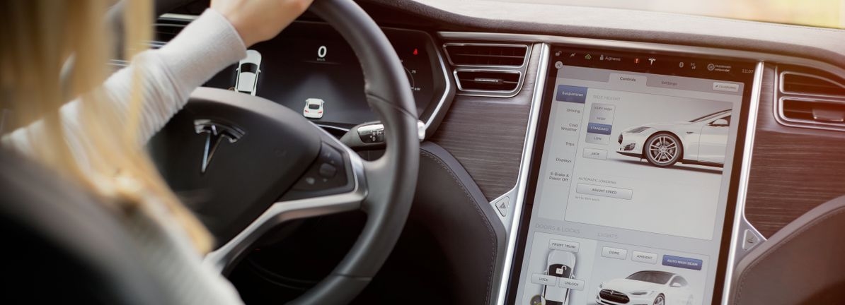 Weekly Picks: 💸 SUN's Insurance Dividends, NCH2's Hydrogen Exposure, and TSLA's Robotic Inflection Point