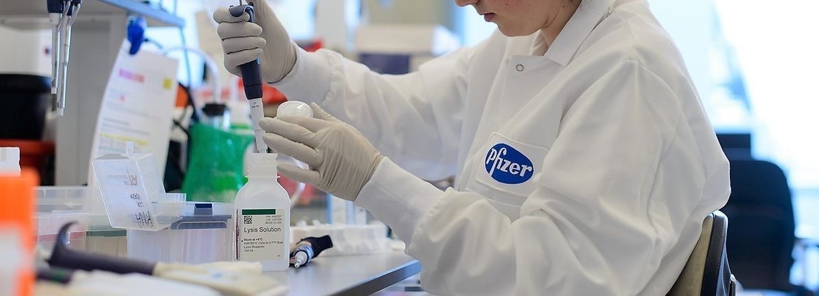 Pfizer (NYSE:PFE) Joins FIBRE Consortium To Advance Fibrosis Treatment Through Innovative Imaging