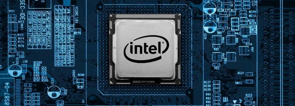 Intel (NasdaqGS:INTC) Unveils AI-Enhanced ePaper Touchpad for Innovative Laptop Experience