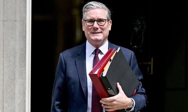 Labour MPs form new group as they urge prime minister to focus on living standards to help ward off Reform