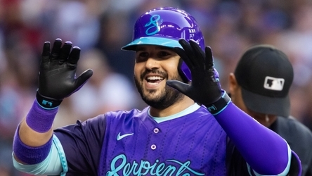 Yankees among teams to inquire about potential Eugenio Suarez trade: report