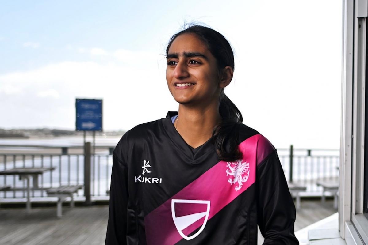 Laila Moledina in the runs for Somerset Under 18 Girls