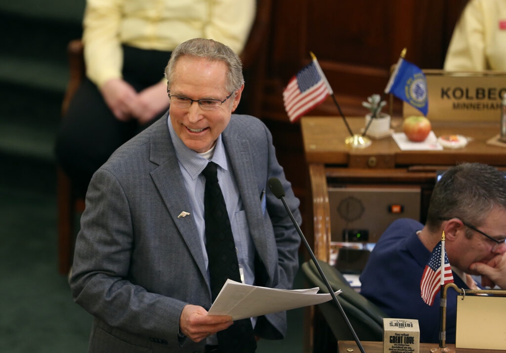 Cash rehash: Legislators again consider payment acceptance requirement for schools